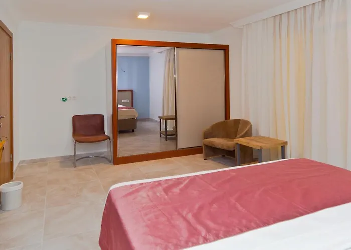 Bodrum Sofabed 2* Ортакент